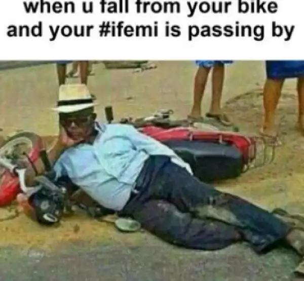 Funny Photo Of Day: When You Fall From Your Bike And Your Crush Is Passing